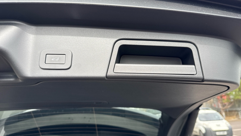 Land Rover Range Rover Evoque 1.5 P270e Edition 5dr Auto Hatchback